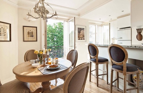 Quartier du Gros-Caillou Apartment | Romantic Retreat with Unobstructed Eiffel Tower Views