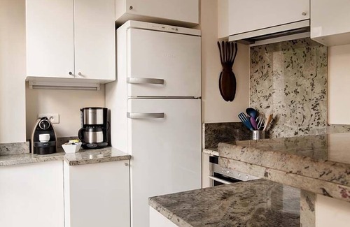Quartier du Gros-Caillou Apartment | Romantic Retreat with Unobstructed Eiffel Tower Views