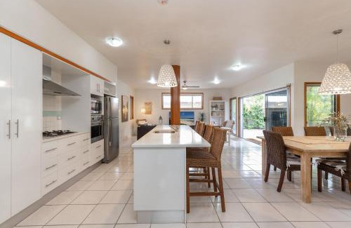 Boomerang Beach House | Oceanfront Retreat at Outrigger Boomerang Beach Awaits