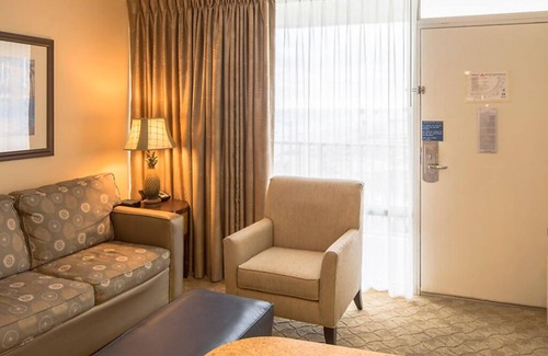 Bostroms Resort | Beachfront Escape at Outrigger Beach Club with Ocean View