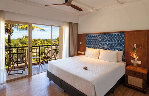 Korotogo Resort | Relax at OUTRIGGER Fiji Beach Resort - 4-Star Paradise Awaits