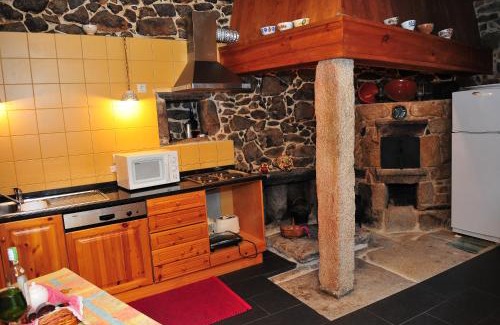 Aricera House | Discover Outros Tempos: Oceanfront Escape with Pool