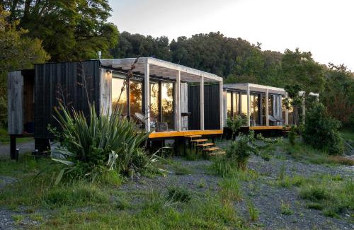 Nilque House | Pet-Friendly Outscape Puyehue with Ocean Views & High Ratings