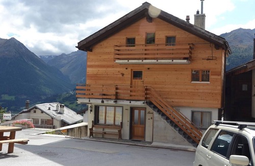 St. Luc Apartment | Cozy 1st Floor Chalet with Garden & Family-Friendly Amenities
