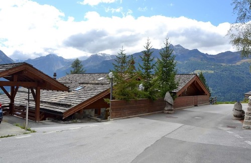 Saint-Luc Apartment | Modern Top-Floor Apartment with Balcony for Memorable Stays