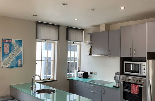 Wellington Apartment | Prime Lambton Quay Apartment - 8.8/10 Guest Rated Stay