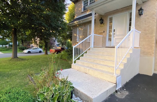 Candiac House | Outstanding House 25 minutes to Downtown Montreal - Many rooms