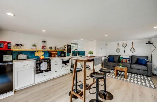 Leander House | Outstanding Modern Cabin with Spectacular Outdoor and Indoor Areas in Texas