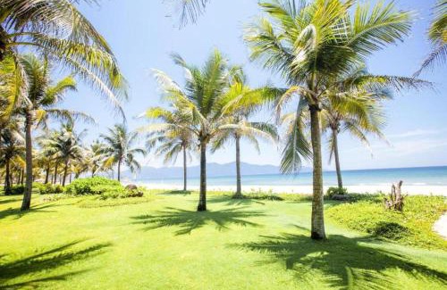 Ngu Hanh Son Villa | Elegant Villa at Premier Beach Resort with Ocean Views