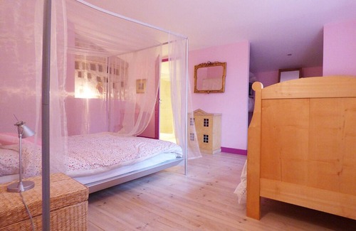 Gazaupouy Other | Historic 16th-Century Farmhouse with Pool Near Condom