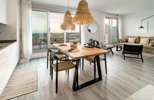 New Golden Mile Apartment | Relaxing Resort Flat with Pool & Gym Amenities