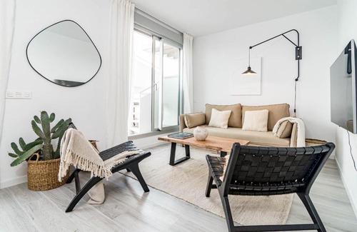 New Golden Mile Apartment | Relaxing Resort Flat with Pool & Gym Amenities