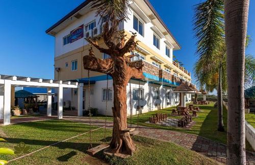 Santa Catalina Hotel | Relaxing Getaway at Ovemar Resort Hotel with Pool & Breakfast