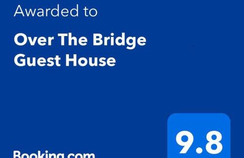 Ripponden House | Top-Rated Over The Bridge Guest House with Pet-Friendly Amenities
