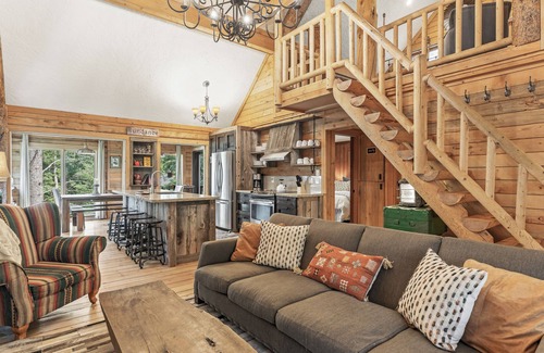 Sundance Cabin | Enchanting Stay at Over the River and Through the Woods