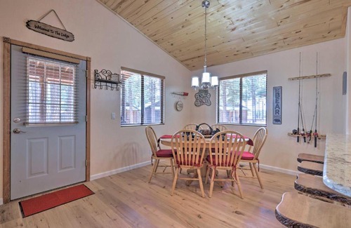 Heber House | Guest Rated 10/10: Overgaard Cabin with Grill & Deck