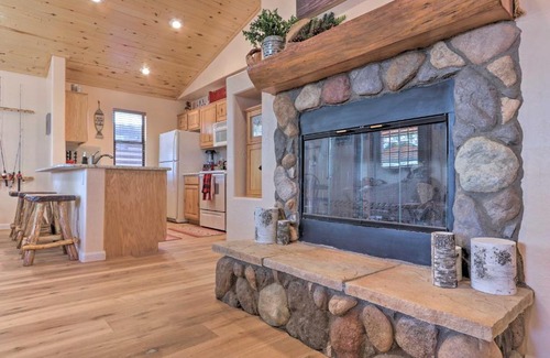 Heber House | Guest Rated 10/10: Overgaard Cabin with Grill & Deck