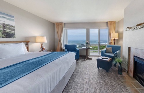 Yachats Hotel | Overleaf Lodge: Guest Rated 9.8 with Spa and Family Amenities