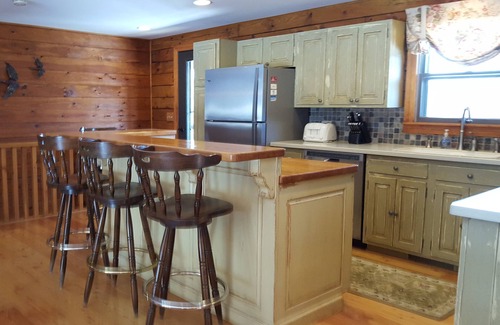 Town of Jerusalem Cabin | Tranquil Overlook Cabin with Lake View & Hot Tub Retreat