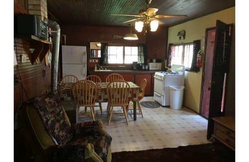 Northome Cabin | Pet-Friendly Overlook Cabin at Northshore Bay Resort