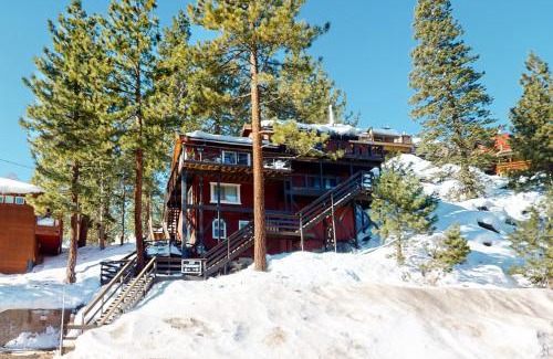 Tahoe Village Apartment | Family-Friendly Retreat at Overlook Nook for Memorable Stays