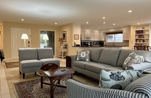 Baynard Oaks House | Pet-Friendly Oasis with Pool Overlooking Egret Island