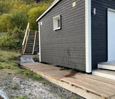 Kafjord kommune House | Relaxing Stay with Sea View and Hot Tub Amenities