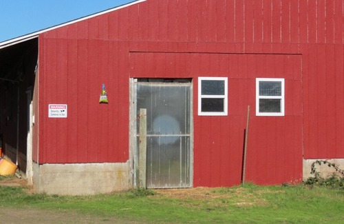 Salem RV Rental | Convenient Overnight RV Parking Near Horse Barn - 10/10 Rated