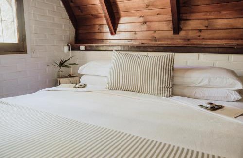 Puerto Iguazu Cabin | Splendid Overo Lodge & Selva: Oceanfront Retreat with Pool