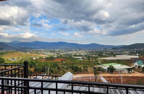 Lam Ha House | Pet-Friendly OVi Farmstay Nam Ban - Guest Rated 10/10
