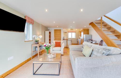 Beckley House | Family-Friendly Retreat at Owl House – Perfect for Kids!
