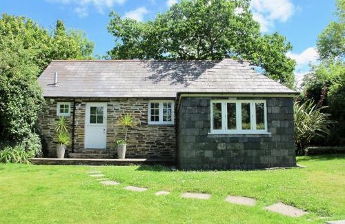 Wadebridge House | Pet-Friendly Owl House: Guest Rated 10/10 Experience