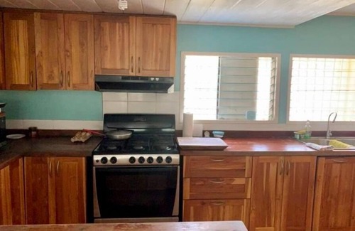 Barranca House | Owl Room at Jane's Beach Resort