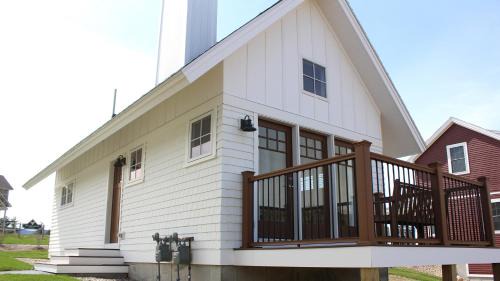 Thornton House | Enchanting Owl's Nest Resort with Oceanfront Views