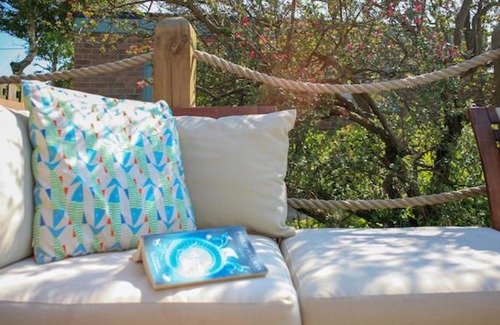 Camber Cabin | Unforgettable Stay at Owlers Retreat with Ocean Views