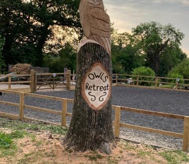 Fulford Other | Delightful Owls Retreat at Meadowview House - Top-Rated Stay