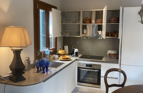 Cannaregio Apartment | Exclusive Terrace with Jacuzzi Overlooking Canal Cannaregio