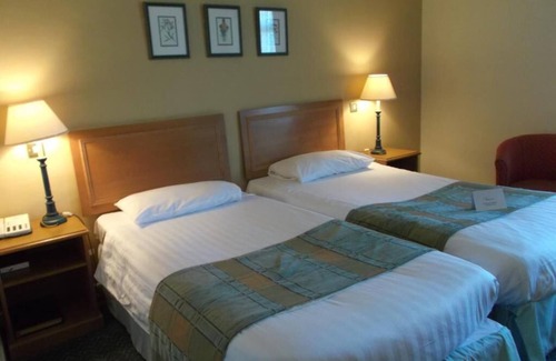 Carlisle Hotel | Comfortable Stay at Ox Hotel Carlisle with Breakfast & Kitchen