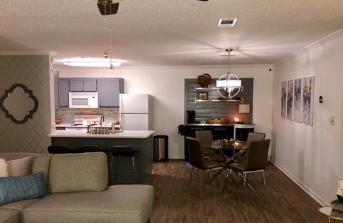 Oxford House | Oxford Condo 2 BD 2 BA Long Term Rental