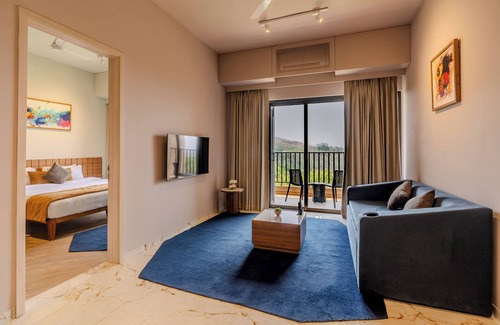 Pune Resort | Relax at Oxford Golf Resort: 4-Star Getaway with a Pool