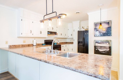 Oxford Apartment | Prime Oxford Location: Steps from Campus with Top Amenities