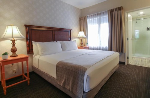 Pismo Beach Hotel | Experience Ocean View Comfort at Oxford Suites Pismo Beach