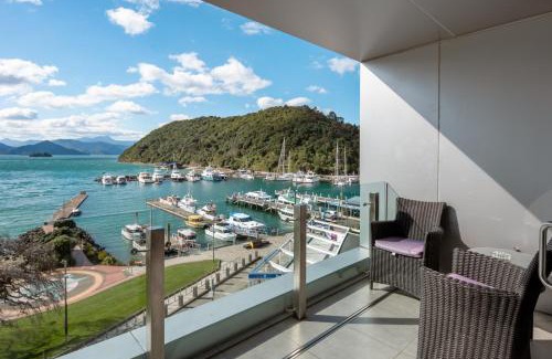 Picton Apartment | Oxleys Penthouse 506: Family-Friendly Retreat with Top Reviews