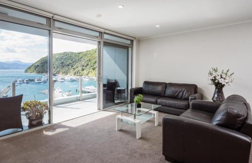 Picton Apartment | Oxleys Penthouse 506: Family-Friendly Retreat with Top Reviews