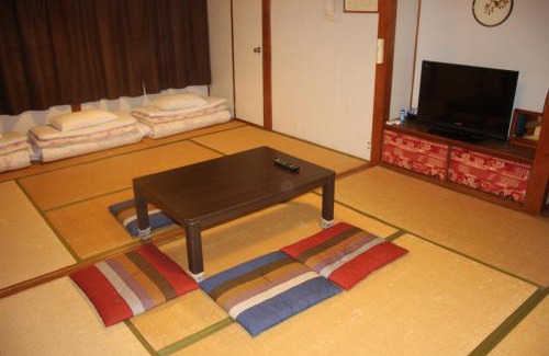Nachikatsura-cho House | Family-Friendly Retreat at Oyado Hana with Hot Tub Access