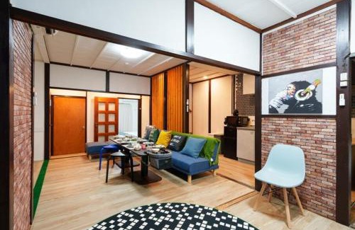 Gifu Villa | oyadoya gifu ryoge 岐阜駅車10分 駅徒歩圏内 大人数貸切 最大11名 駐車場2台有り