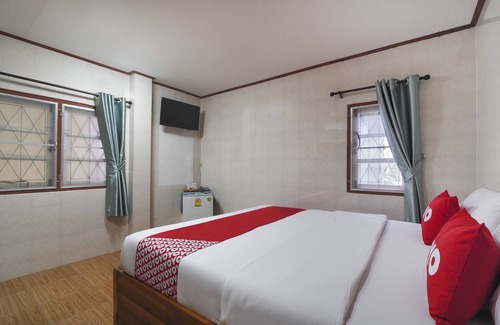Pattaya Hotel | Budget-Friendly Stay at OYO 1018 Pikul Yoo Suk Resort