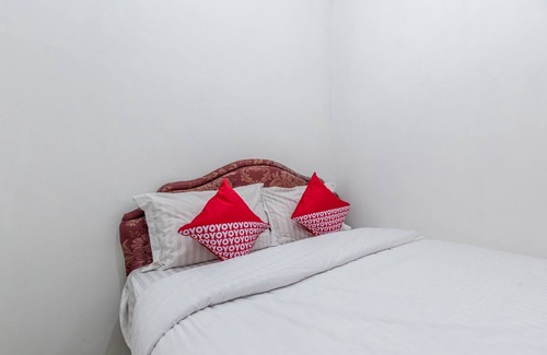 Rawamangun House | Budget-Friendly Family Stay at OYO 1082 Kost Arie 1