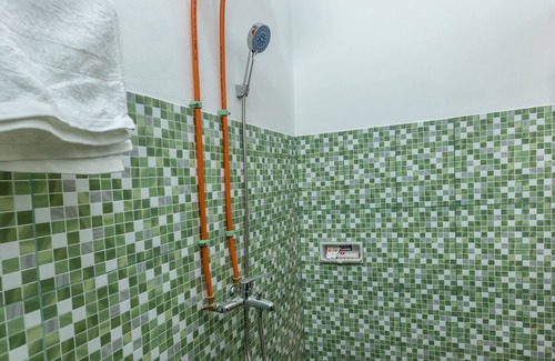 Rawamangun House | Budget-Friendly Family Stay at OYO 1082 Kost Arie 1