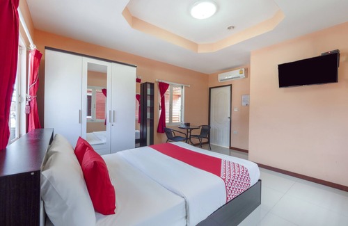 Ban Thung Sukla Hotel | Budget-Friendly OYO 1166 Train Way Resort with Dining Options